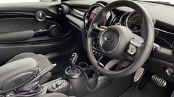 2022 (22) MINI HATCHBACK 1.5 Cooper Sport 3dr Auto 3448152