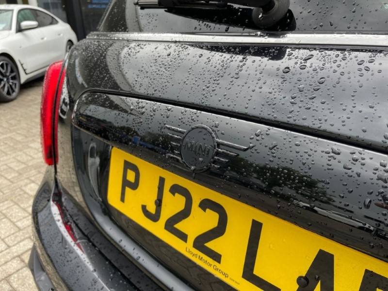 2022 (22) MINI HATCHBACK 1.5 Cooper Sport 3dr Auto 3448185