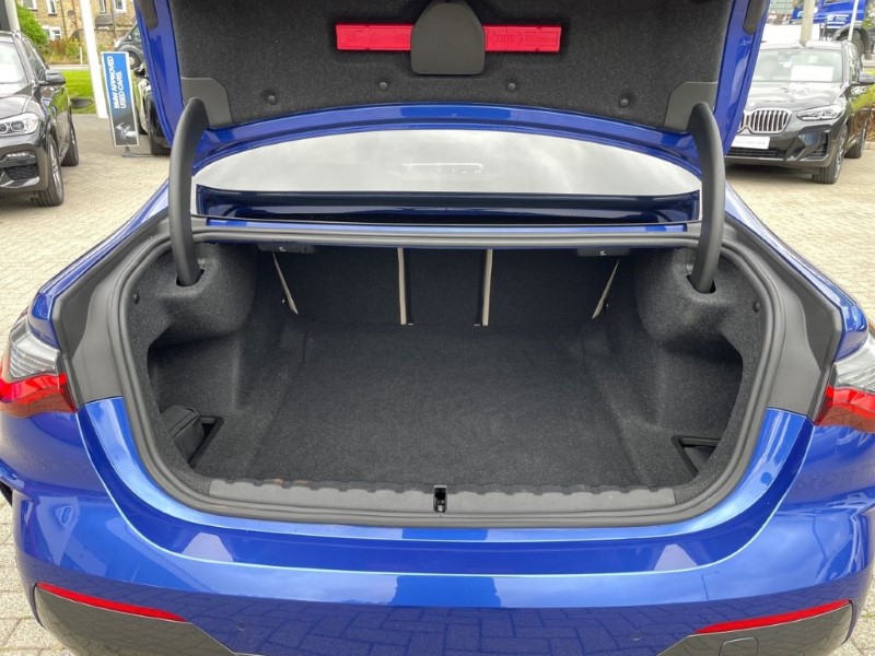 2022 (22) BMW 4 SERIES 420d MHT M Sport 2dr Step Auto 3404956