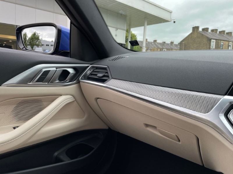 2022 (22) BMW 4 SERIES 420d MHT M Sport 2dr Step Auto 3404975