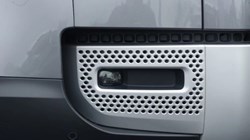 2023 (23) LAND ROVER DEFENDER 3.0 D250 SE 110 5dr Auto 5223692