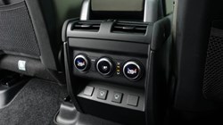 2023 (23) LAND ROVER DEFENDER 3.0 D250 SE 110 5dr Auto 5223689