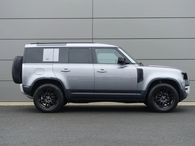 2023 (23) LAND ROVER DEFENDER 3.0 D250 SE 110 5dr Auto 5223674