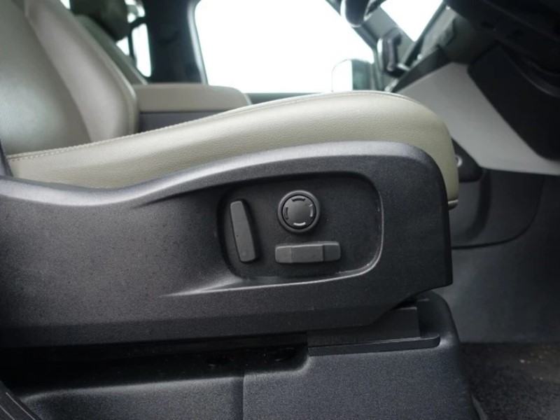 2023 (23) LAND ROVER DEFENDER 3.0 D250 SE 110 5dr Auto 5223715