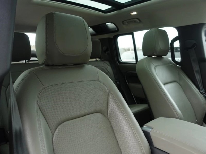 2023 (23) LAND ROVER DEFENDER 3.0 D250 SE 110 5dr Auto 5223712