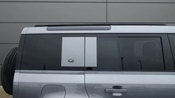 2023 (23) LAND ROVER DEFENDER 3.0 D250 SE 110 5dr Auto 5223695