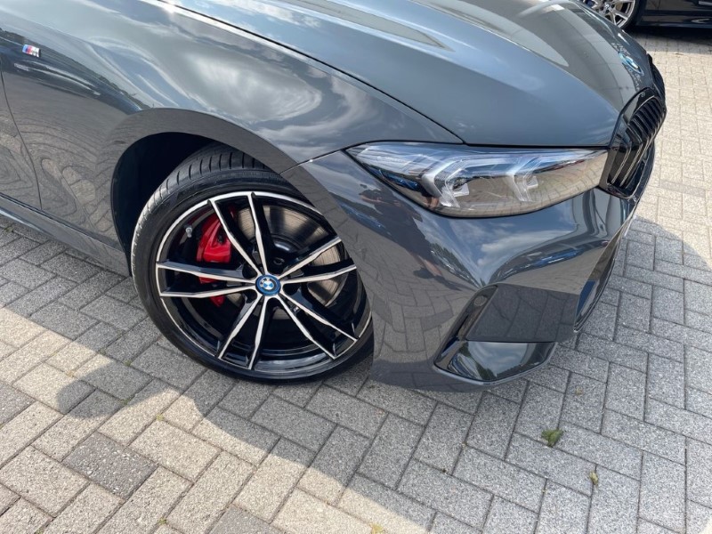 2024 (24) BMW 3 SERIES 330e xDrive M Sport 4dr Step Auto 3386910