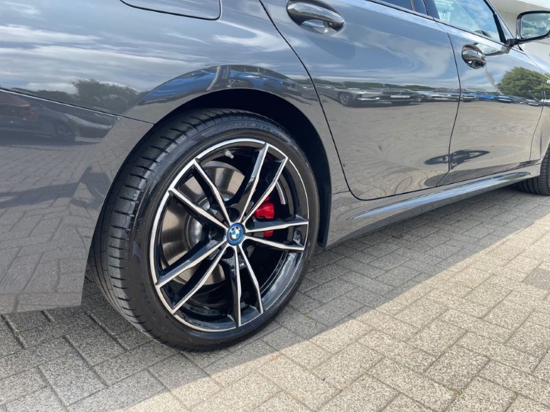 2024 (24) BMW 3 SERIES 330e xDrive M Sport 4dr Step Auto 3386917