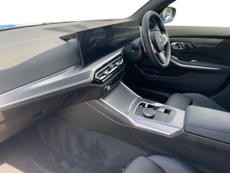 2024 (24) BMW 3 SERIES 330e xDrive M Sport 4dr Step Auto 3386880