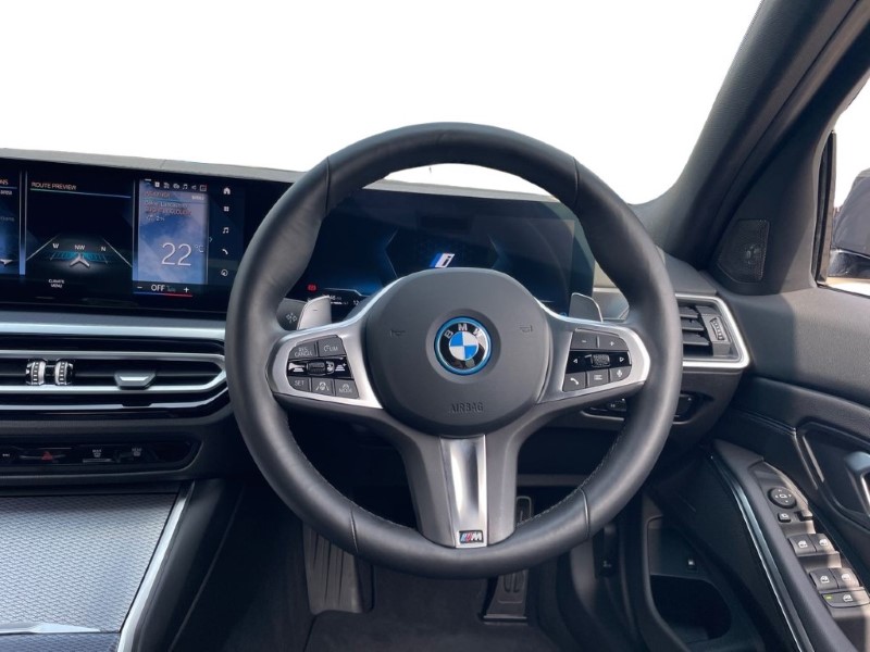 2024 (24) BMW 3 SERIES 330e xDrive M Sport 4dr Step Auto 3386878