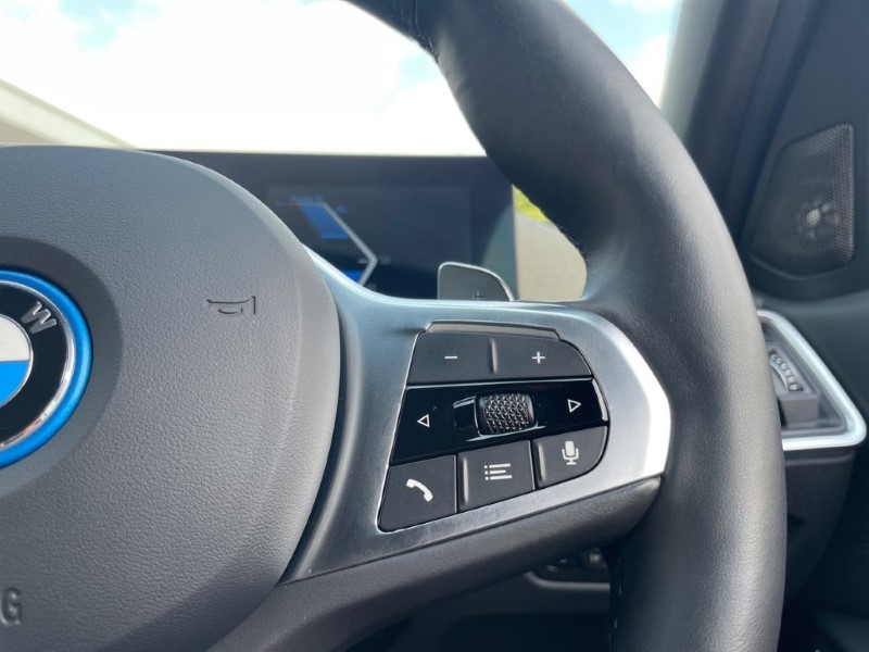 2024 (24) BMW 3 SERIES 330e xDrive M Sport 4dr Step Auto 3386891