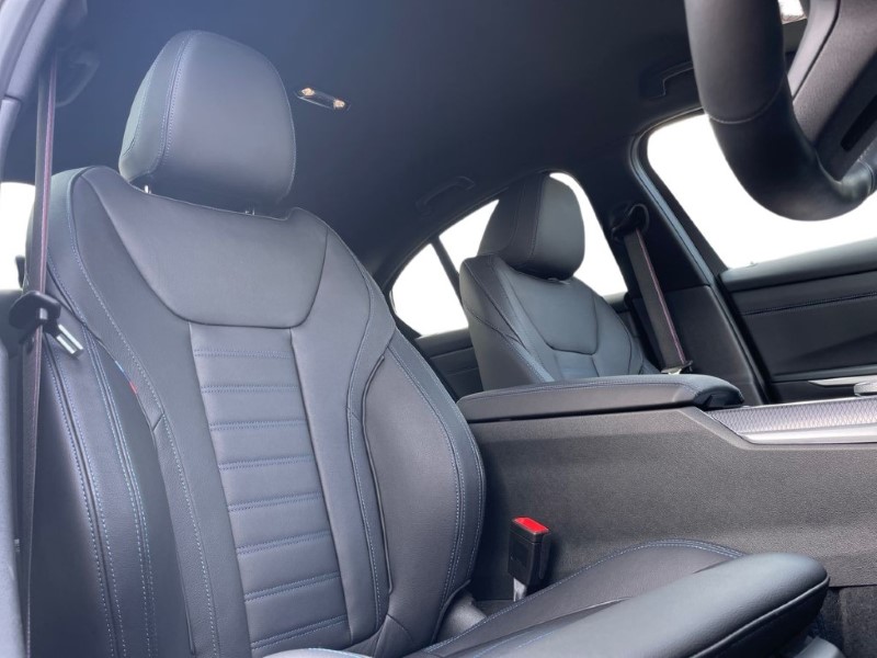 2024 (24) BMW 3 SERIES 330e xDrive M Sport 4dr Step Auto 3386884