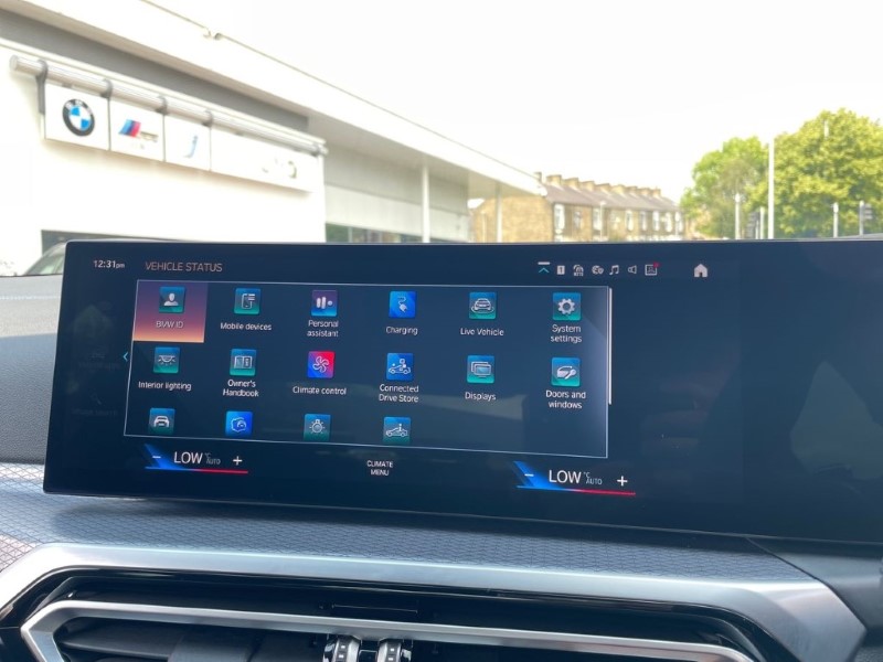 2024 (24) BMW 3 SERIES 330e xDrive M Sport 4dr Step Auto 3386922