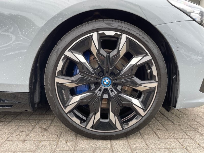 2024 (24) BMW I5 250kW eDrive40 M Sport 84kWh 4dr Auto 3399809