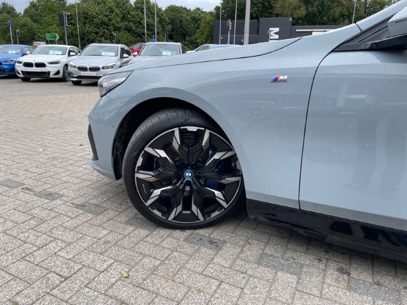 2024 (24) BMW I5 250kW eDrive40 M Sport 84kWh 4dr Auto 3399844