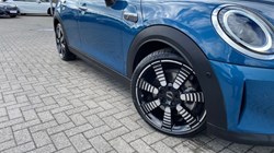 2022 (22) MINI HATCHBACK 2.0 Cooper S Exclusive 5dr Auto 3495359
