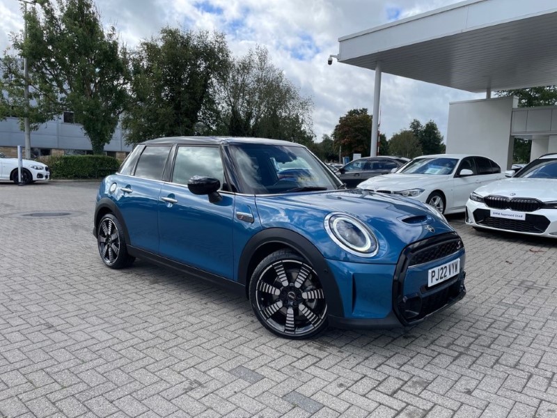 2022 (22) MINI HATCHBACK 2.0 Cooper S Exclusive 5dr Auto 3495356