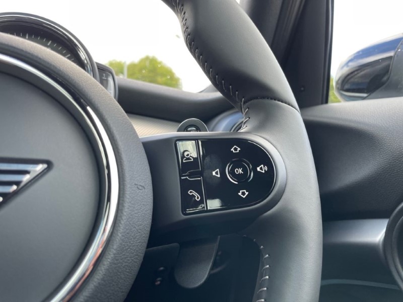 2022 (22) MINI HATCHBACK 2.0 Cooper S Exclusive 5dr Auto 3495338