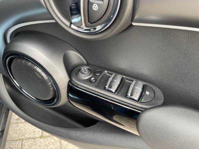 2022 (22) MINI HATCHBACK 2.0 Cooper S Exclusive 5dr Auto 3495343