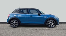 2022 (22) MINI HATCHBACK 2.0 Cooper S Exclusive 5dr Auto 3495323