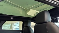 2025 (25) LAND ROVER RANGE ROVER EVOQUE 2.0 D200 Dynamic SE 5dr Auto 4494055