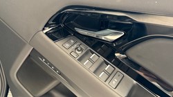 2025 (25) LAND ROVER RANGE ROVER EVOQUE 2.0 D200 Dynamic SE 5dr Auto 4494057