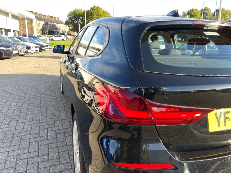 2020 (70) BMW 1 SERIES 116d SE 5dr 3497793
