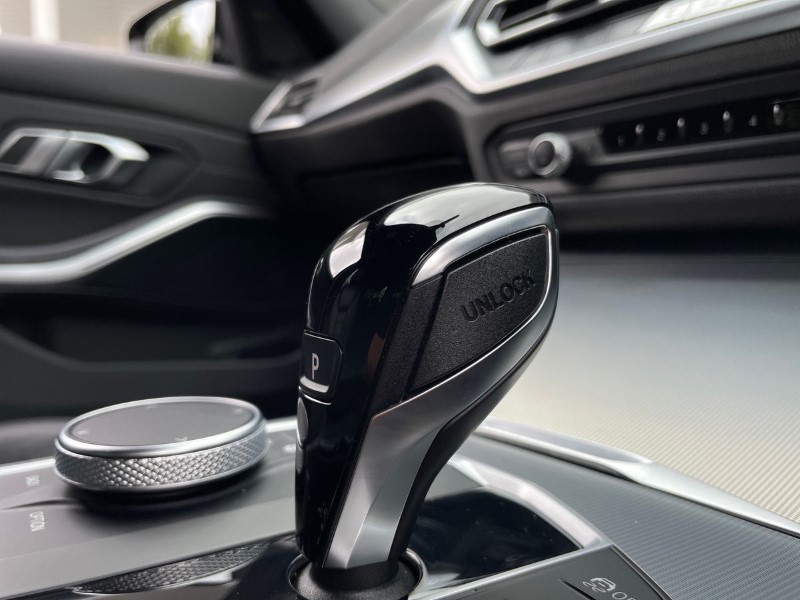 2022 (22) BMW 3 SERIES 320i xDrive M Sport 4dr Step Auto 3529820