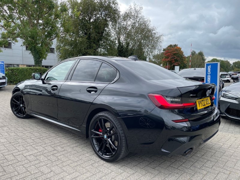 2022 (22) BMW 3 SERIES 320i xDrive M Sport 4dr Step Auto 3529831