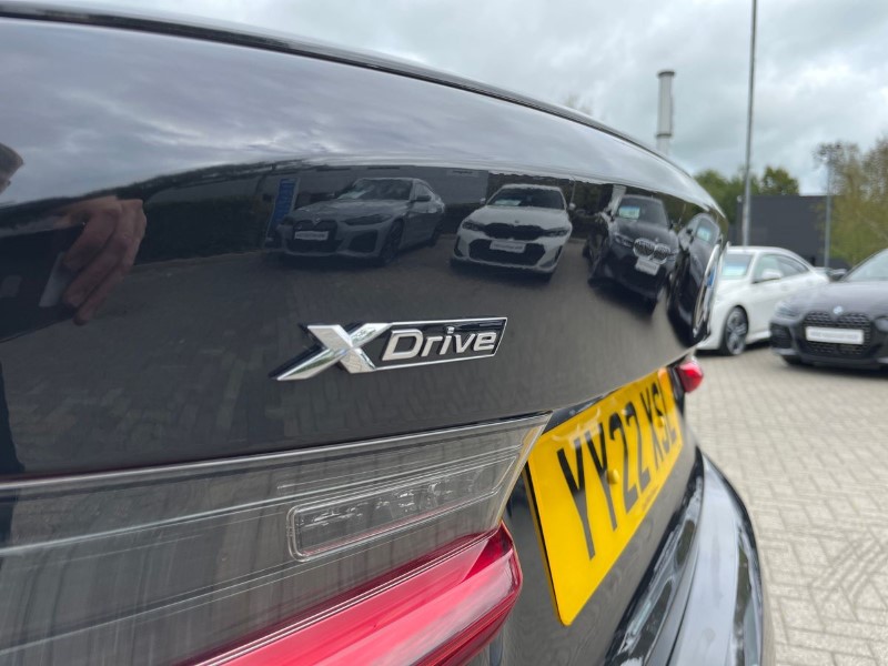 2022 (22) BMW 3 SERIES 320i xDrive M Sport 4dr Step Auto 3529835