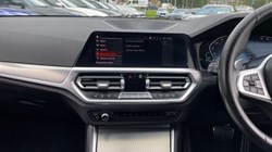 2022 (22) BMW 3 SERIES 320i xDrive M Sport 4dr Step Auto 3529796