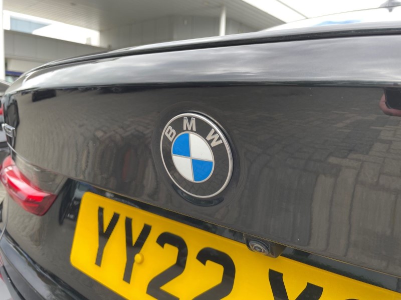 2022 (22) BMW 3 SERIES 320i xDrive M Sport 4dr Step Auto 3529828