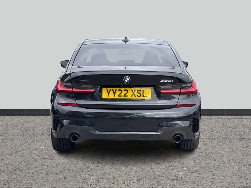 2022 (22) BMW 3 SERIES 320i xDrive M Sport 4dr Step Auto 3529803