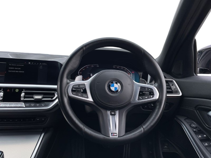 2022 (22) BMW 3 SERIES 320i xDrive M Sport 4dr Step Auto 3529793