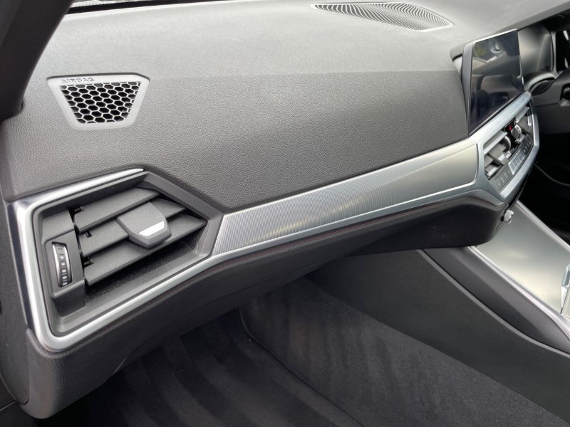 2022 (22) BMW 3 SERIES 320i xDrive M Sport 4dr Step Auto 3529819