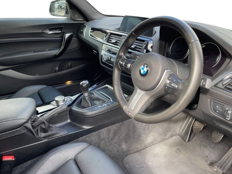 2019 (19) BMW 1 SERIES 116d M Sport Shadow Edition 3dr 3495471