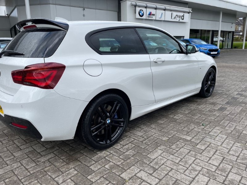 2019 (19) BMW 1 SERIES 116d M Sport Shadow Edition 3dr 3495509