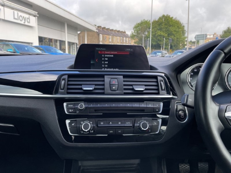 2019 (19) BMW 1 SERIES 116d M Sport Shadow Edition 3dr 3495473