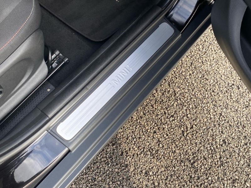 2019 (69) MINI HATCHBACK 1.5 Cooper Classic II 5dr 3532482