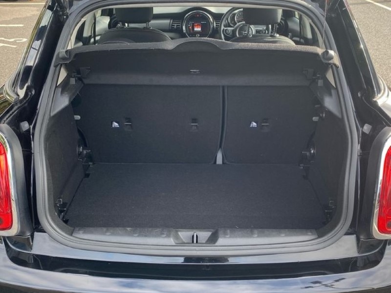 2019 (69) MINI HATCHBACK 1.5 Cooper Classic II 5dr 3532458