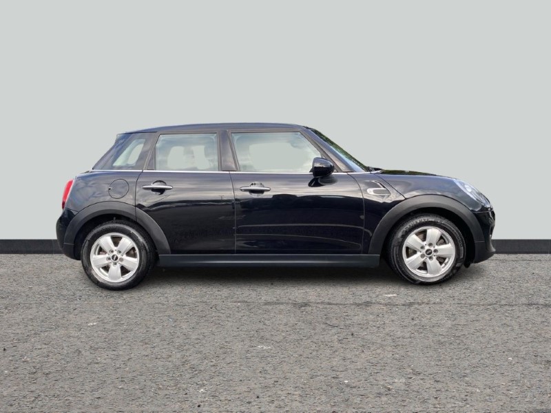 2019 (69) MINI HATCHBACK 1.5 Cooper Classic II 5dr 3532448