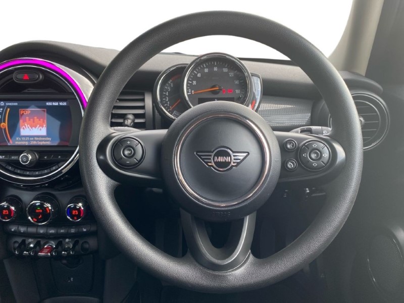 2019 (69) MINI HATCHBACK 1.5 Cooper Classic II 5dr 3532450