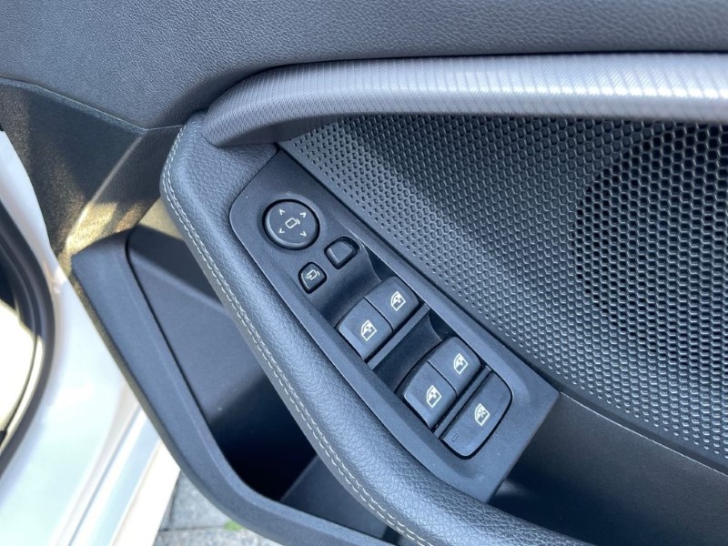 2020 (70) BMW 1 SERIES 118i M Sport 5dr Step Auto 3509545