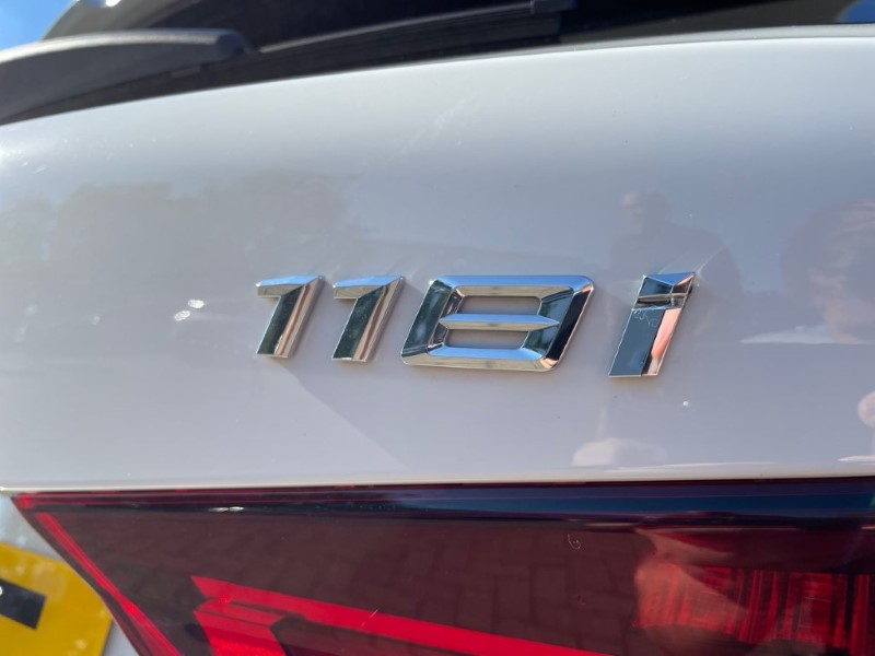 2020 (70) BMW 1 SERIES 118i M Sport 5dr Step Auto 3509564