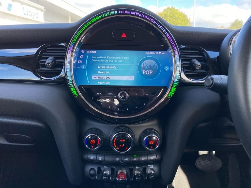 2022 (72) MINI HATCHBACK 1.5 Cooper Classic 3dr Auto 3540273