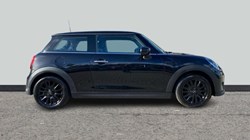 2022 (72) MINI HATCHBACK 1.5 Cooper Classic 3dr Auto 3540268