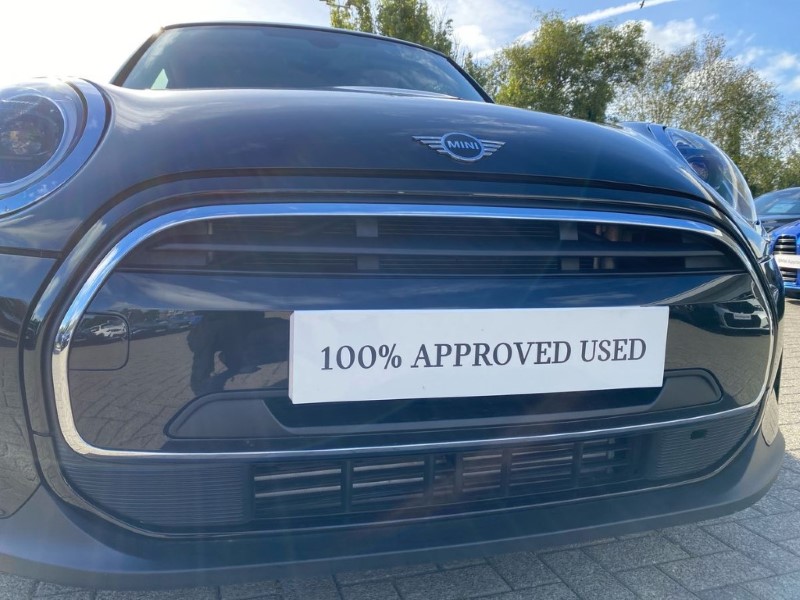 2022 (72) MINI HATCHBACK 1.5 Cooper Classic 3dr Auto 3540304