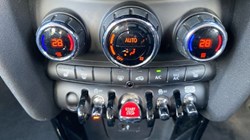 2022 (72) MINI HATCHBACK 1.5 Cooper Classic 3dr Auto 3540293