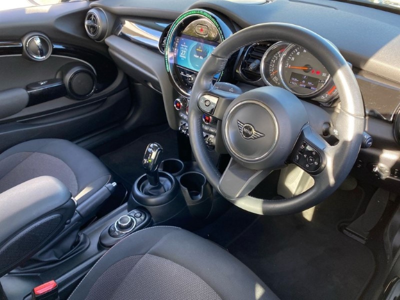2022 (72) MINI HATCHBACK 1.5 Cooper Classic 3dr Auto 3540271
