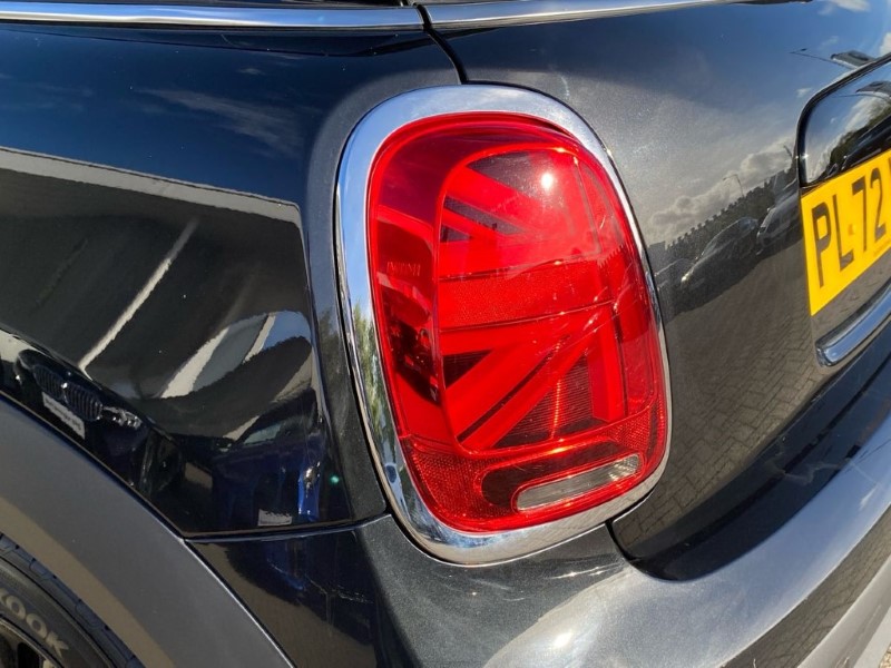 2022 (72) MINI HATCHBACK 1.5 Cooper Classic 3dr Auto 3540309